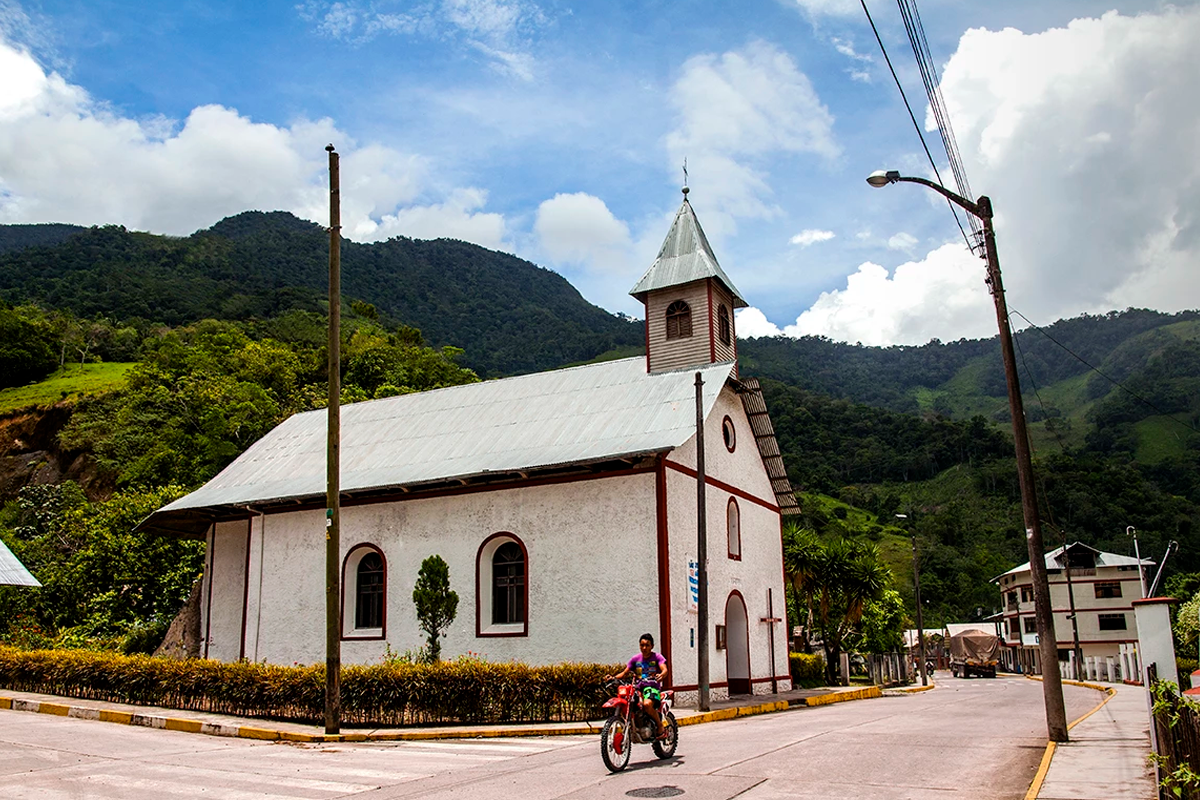 TOUR POZUZO Y OXAPAMPA